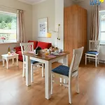 Haus Am Hoevt - 4 아파트 괴렌
